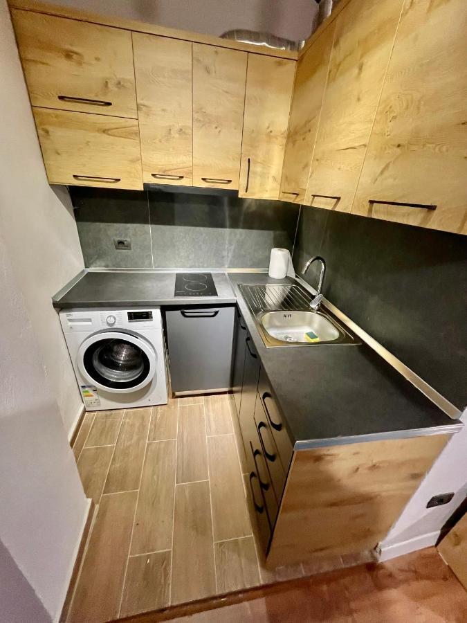 Keon Superb Studio Apartament Tirana Eksteriør billede